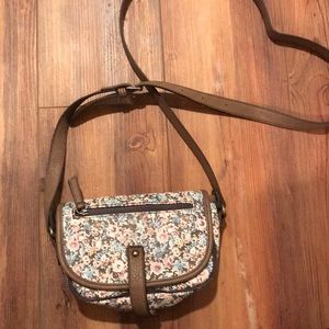 American Eagle crossbody ! NEVER USED****